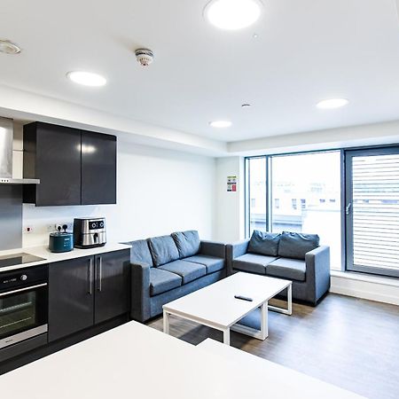 شيفيلد New Era Living - Ensuite Rooms Next To Bramall Lane المظهر الخارجي الصورة