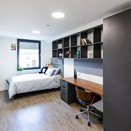 شيفيلد New Era Living - Ensuite Rooms Next To Bramall Lane المظهر الخارجي الصورة